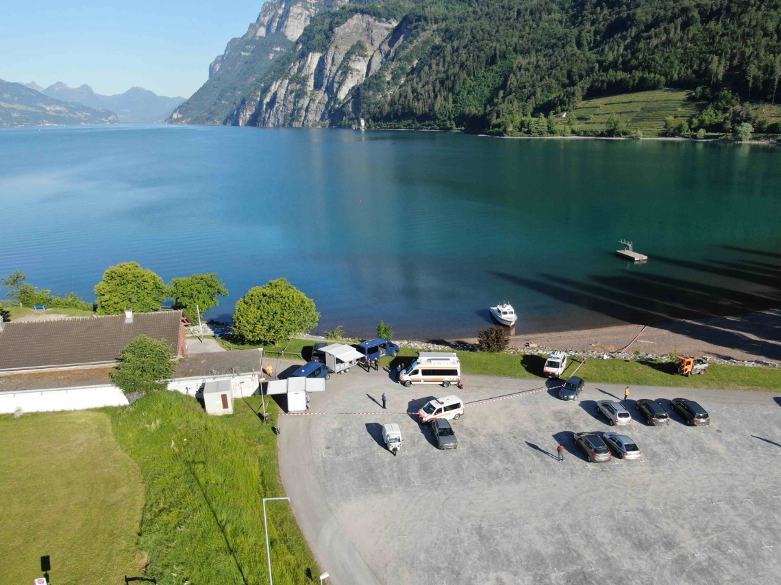 Die Polizei suchte am Walensee nach dem vermissten Mann. KANTONSPOLIZEI ST. GALLEN