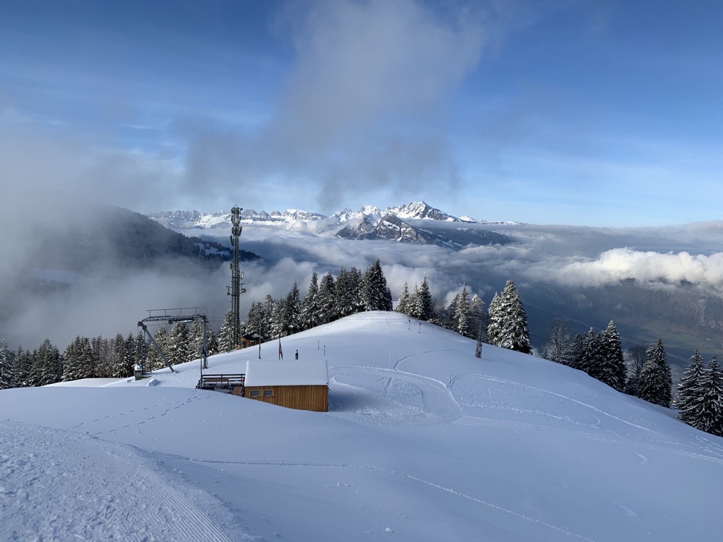 Viel zu sehen: Aussicht auf dem Golerberg mit einem Bergbeizli.