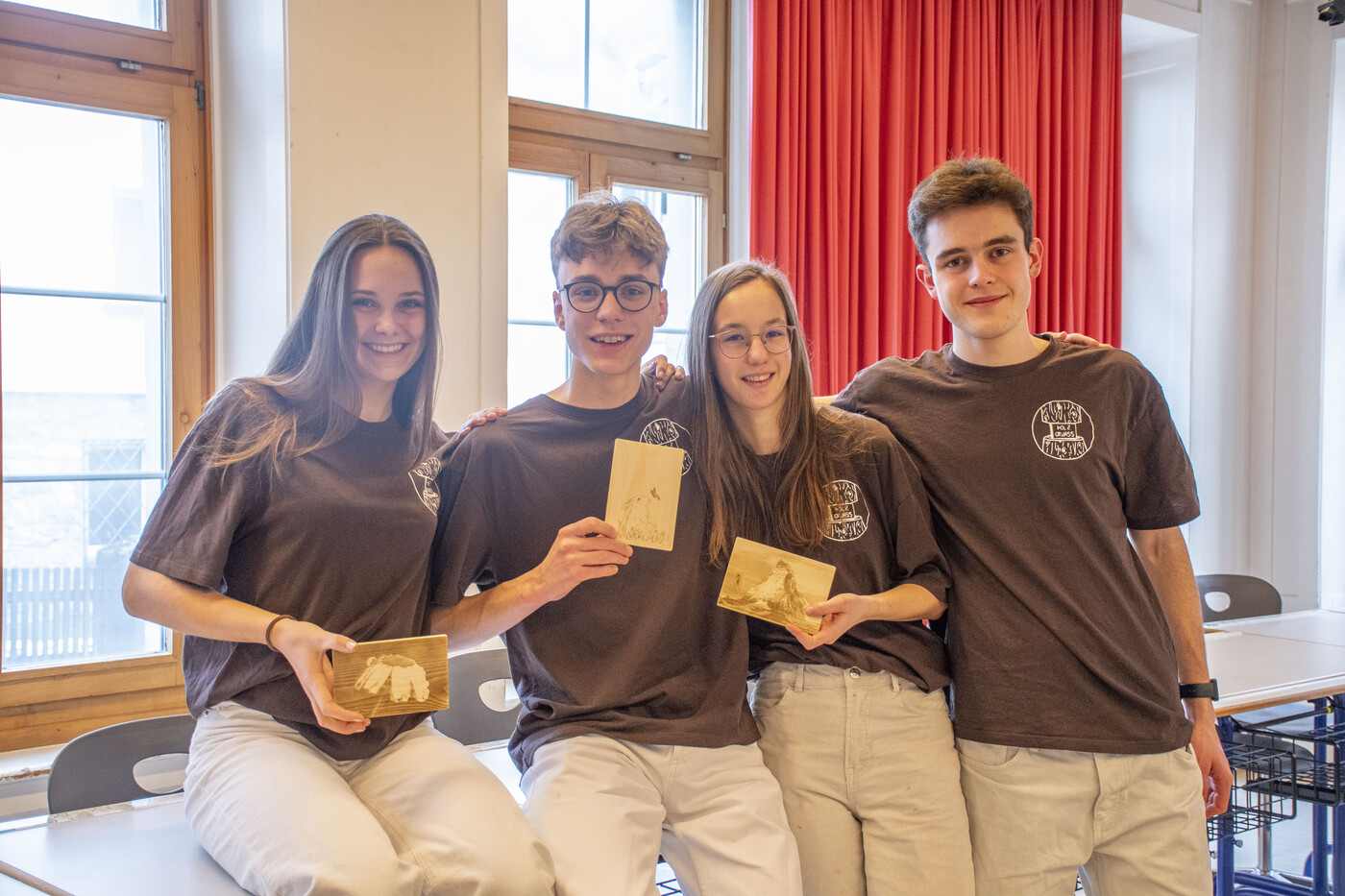 Das Team von «Holzgruass» (v.l.): Aline Egger, Moritz Döls, Giulia Caminada und Matteo Biancu.