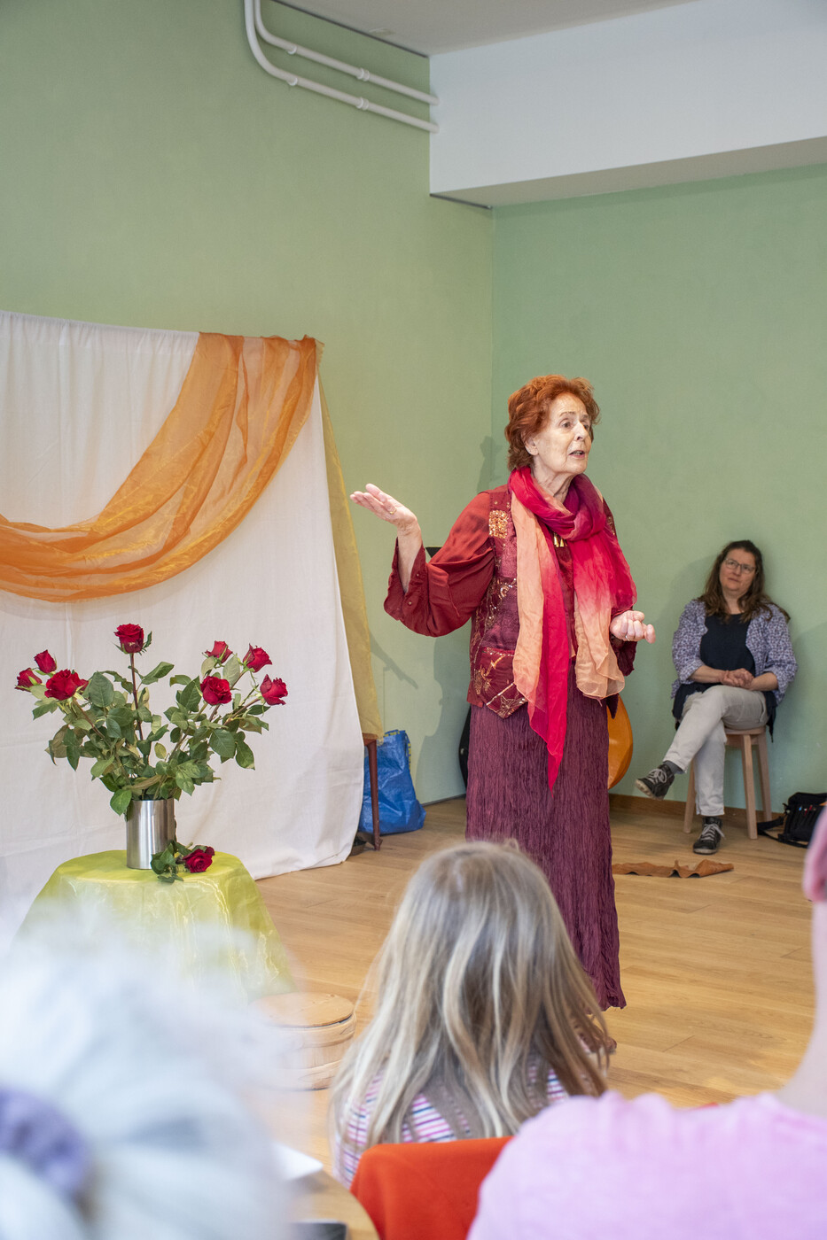 Volkserzählungen und Volksmusik: Das passt zusammen. So auch bei der Märchenstafette.