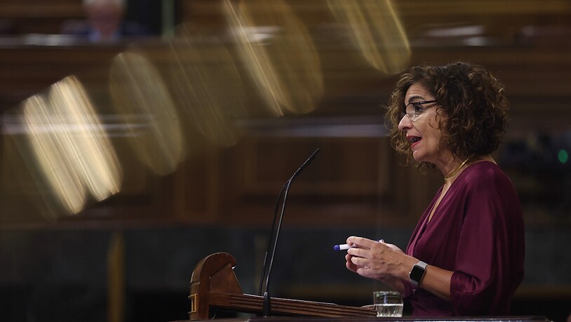 Die Finanzministerin, MarÌa Jes ̇s Montero, spricht w‰hrend einer Plenarsitzung des Abgeordnetenhauses am 22. September 2022 in Madrid (Spanien). Foto: Eduardo Parra/EUROPA PRESS/dpa