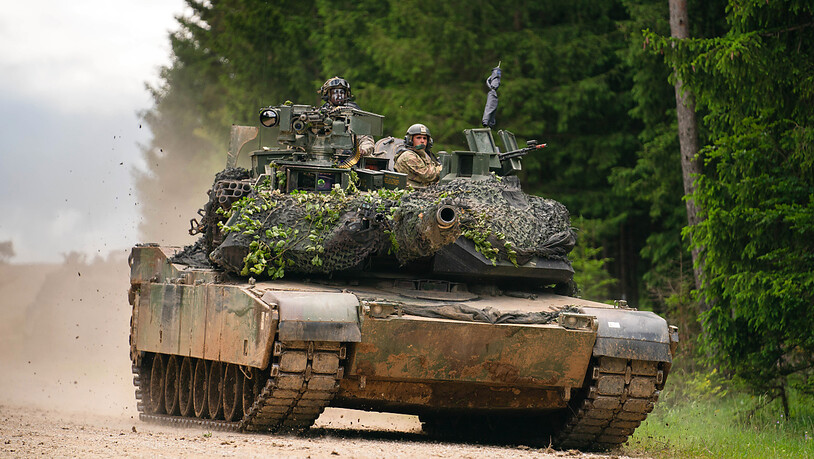 ARCHIV - Ein Panzer des Typs M1 Abrams der US Army. Foto: Nicolas Armer/dpa