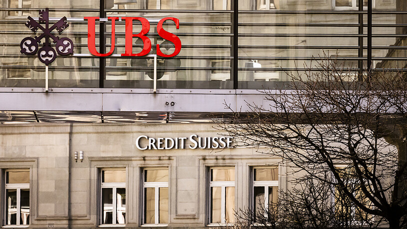 Die Zukunft der angeschlagenen Grossbank Credit Suisse (CS) war am frühen Sonntagmorgen weiterhin ungewiss. Die Präsidenten von Mitte und FDP haben sich in am Sonntag erschienene Interviews für eine allfällige Stärkung der Finanzmarktaufsicht Finma…