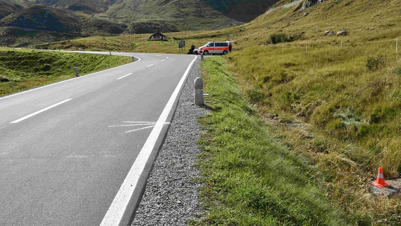 Sturz in Wassergraben: 50-jähriger Motorradfahrer verliert die Kontrolle und stürzt. Eine ärztliche Versorgung war nicht nötig.
