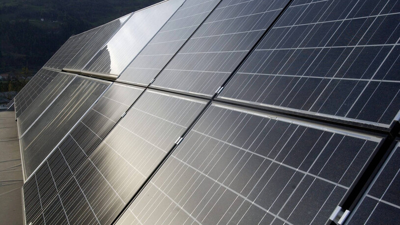 Auf Sonne setzen: Solarpanels wandeln die unendliche Energiequelle Sonne in Energie um.