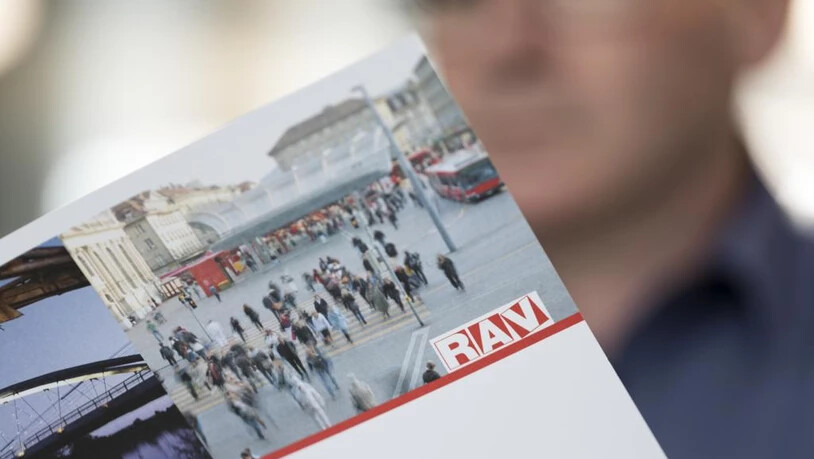 Auch in der Südostschweiz ging die Zahl Stellensuchender im Februar zurück.
