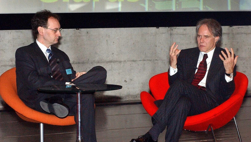  Andrea Masüger in der Funktion als Chefredaktor im Gespräch mit Bundesrat Moritz Leuenberger am «Südostschweiz»-Forum.