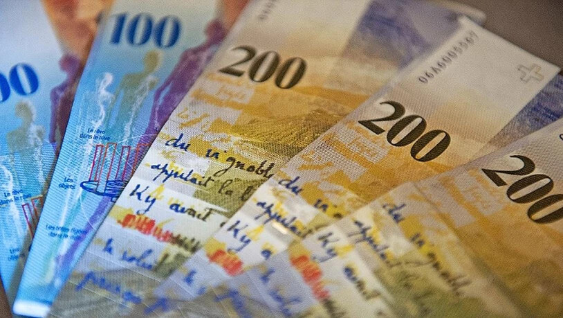 Geld, Noten, Wertpapier, 200er-note, Notenbündel, Sparen,