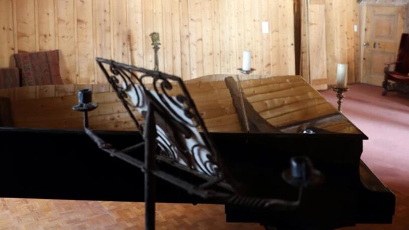 Wolfram Kuoni Casti Aspermont Sagogn Schlossserie Schloss