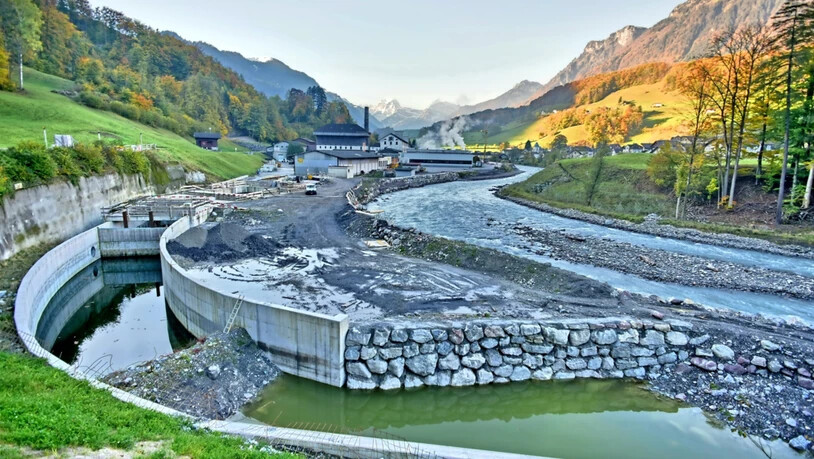 Doppelpower Kraftwerk Kraftwerksbaustelle Wasserkraftwerk
