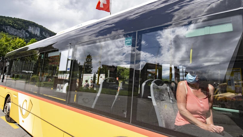 SCHWEIZ POSTAUTO SCHUTZMASKENPFLICHT