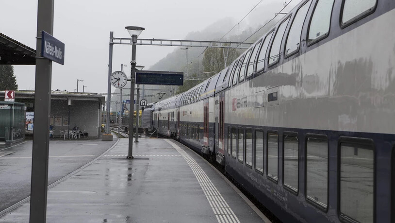 Näfels Mollis Bahnhof.