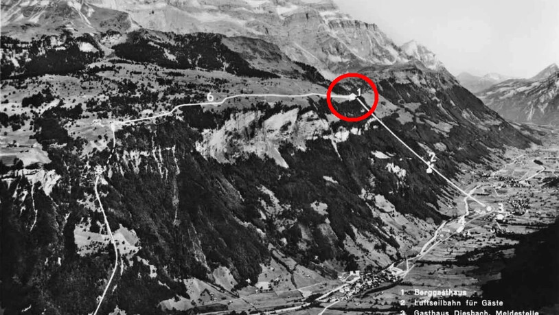 Eine Kindheit zwischen Berg und Tal in den 1940er Jahren: Mit der «Luftseilbahn für Gäste» fährt Elsbeth Zweifel in einer «Kiste» ins Tal zur Primarschule. Pressebild