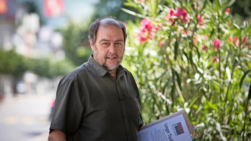 Kaspar Marti von Glarus Service sucht noch Strassenkünstler für den Sommer in der Stadt.