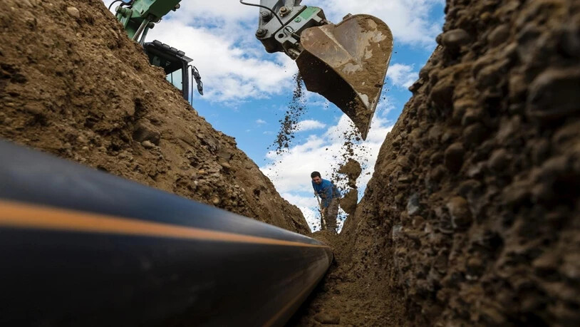 Die neue Erdgasleitung ist fertiggebaut – Schwanden ist an die Versorgung angeschlossen.