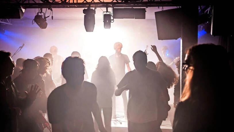 Am Samstag treten sechs Bands im «Holästei» in Glarus auf.