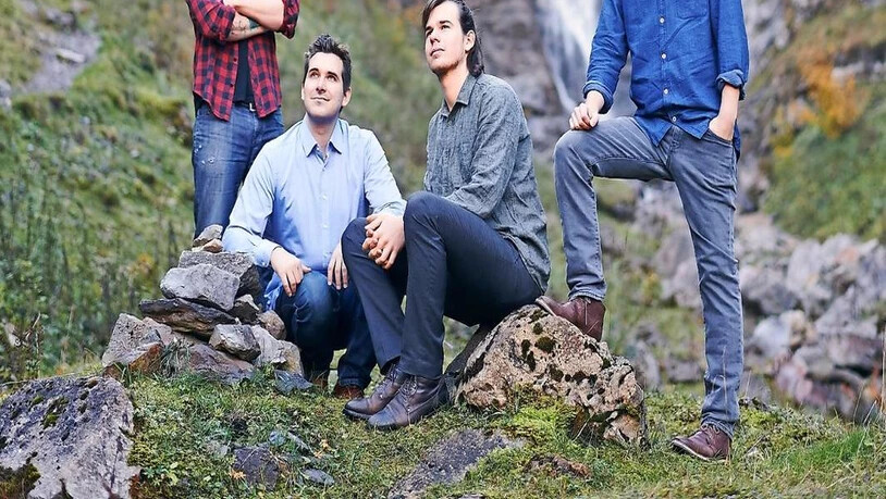 Wohin blicken diese jungen Jazzmusiker? Wenn Sie es wissen wollen, lesen Sie das Interview (unten) mit Samuel Leipold (rechts).