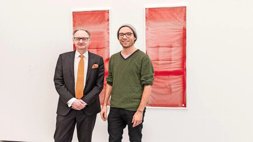 Preisträger: Somedia-CEO Andrea Masüger (oben links) gratuliert dem Preisträger 2018, Chris Hunter.