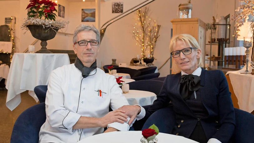 Keine Verlängerung: Renzo Goerg (links) und Monica Bigler ziehen sich aus dem «Schützenhaus» in Glarus endgültig zurück.