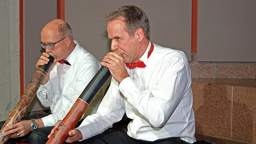 Paris in Glarus: Rita Meli präsentiert mit dem Akkordeon das Stück «Paris Montmartre».