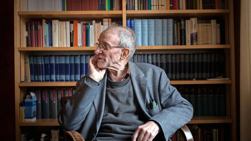 Noch einigen Lesestoff vor sich: Daniel Aebli hat noch nicht alle Bücher gelesen.