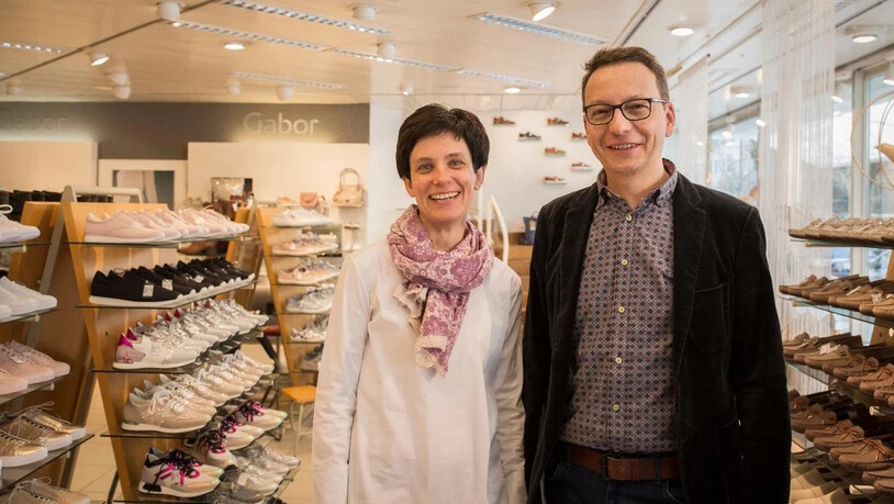 Ein Schritt in die Zukunft: Ursi und Chasper Campell legen ihre beiden Geschäfte auf Anfang des nächsten Jahres zusammen. 