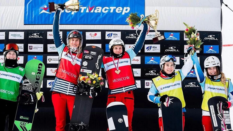 Simona Meiler (Zweite von rechts) zusammen mit Teamkollegin Lara Casanova.