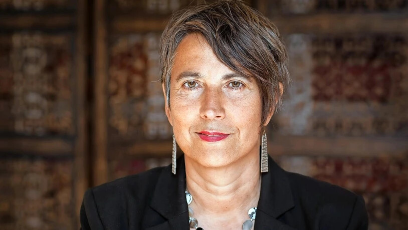 Monika Hauser berichtet über die langjährige erfolgreiche Unterstützung traumatisierter Frauen in Krisen- und Kriegsgebieten.