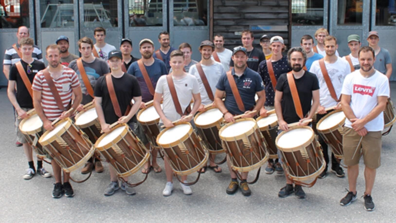 Die von Andri Seglias geleiteten Emser Tambouren sind für das Eidgenössische in Bulle gerüstet