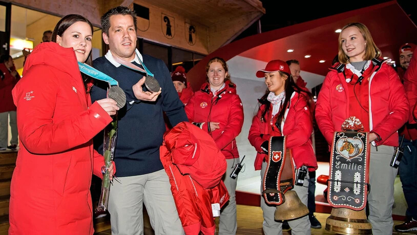 Olympia-Silber: Jenny Perret und Martin Rios, hier bei ihrem Empfang im Swiss House in Pyeongchang, werden morgen nun auch in Glarus geehrt. 
