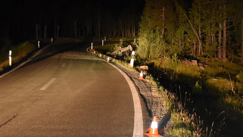 ...Der Fahrer des Wagens blieb dem Unfall unverletzt.