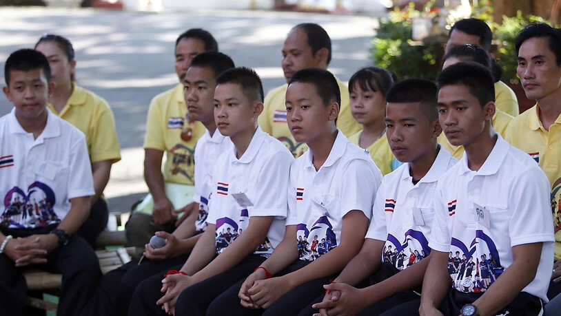 Die im Sommer aus einer Höhle gerettete thailändische Junioren-Fussballmannschaft reist nach Argentinien zu den Olympischen Jugend-Sommerspielen.