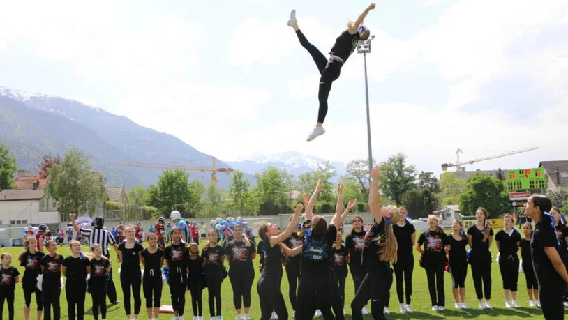 Einige Impressionen der Broncos Cheerleader.