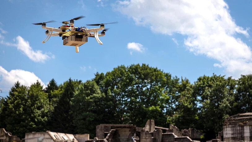 Drohnen werden neben dem Sport auch für andere Zwecke eingesetzt, beispielsweise für die Suche nach Personen und Gegenständen.