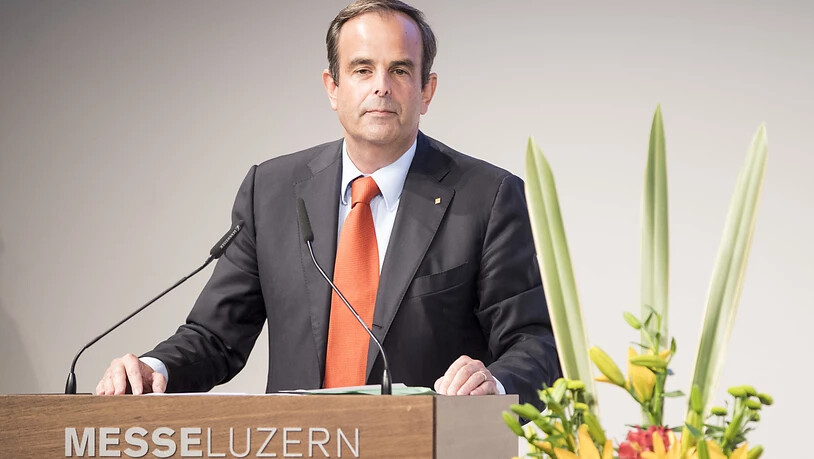 CVP-Präsident Gerhard Pfister hat in Luzern eine politische Blockade in der Schweiz beklagt und Bundesrätin Doris Leuthard als politische Ausnahmeerscheinung gelobt.