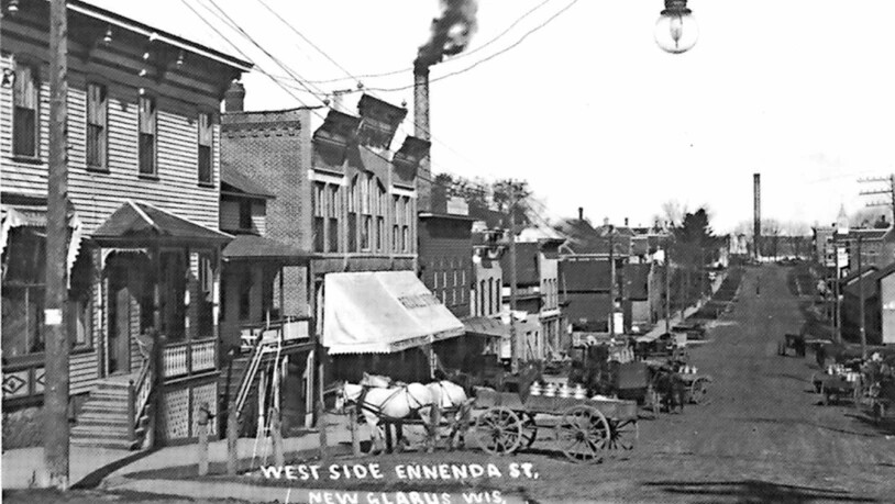 66 Jahre nach der Gründung: Um 1911 präsentiert sich die heutige 2nd Street wie in einem Western-Film.