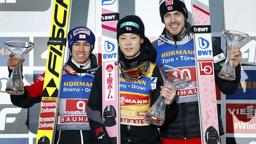 Das Podest in Innsbruck: Stefan Kraft (links/2.), Ryoyu Kobayashi (mitte/1.) und Andreas Stjernen (links/3.)