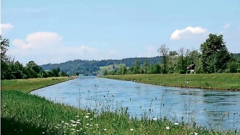 Aktuell noch weiter weg als der Frühling: Als Ergänzung zum Obersee-Rundweg soll eine Fähre die Linth bei Schmerikon überqueren – neu frühestens 2020. 
