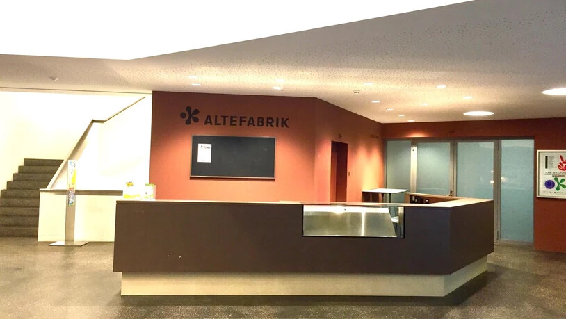 Leer und verwaist: Das Bistro wartet auf einen Pächter, der ihm Leben einhaucht.