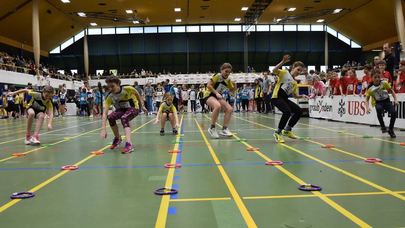 U12-Girls aus Eschenbach beim Ringlisprint – je weiter weg die Ringe, desto mehr Punkte gibt es.