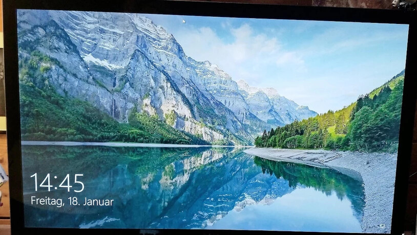 Bei Windows: Das Bild vom Klöntalersee stammt vom deutschen Fotografen Markus Gebauer.