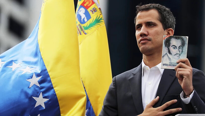 Der venezolanische Oppositionspolitiker und Parlamentspräsident Juan Guaidó hat sich am Mittwoch zum Übergangspräsidenten Venezuelas erklärt.