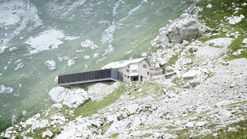 Talseite Süd: Ungefähr so könnte die Glärnischhütte nach dem Umbau samt Erweiterung laut den Plänen der Architekten aussehen.