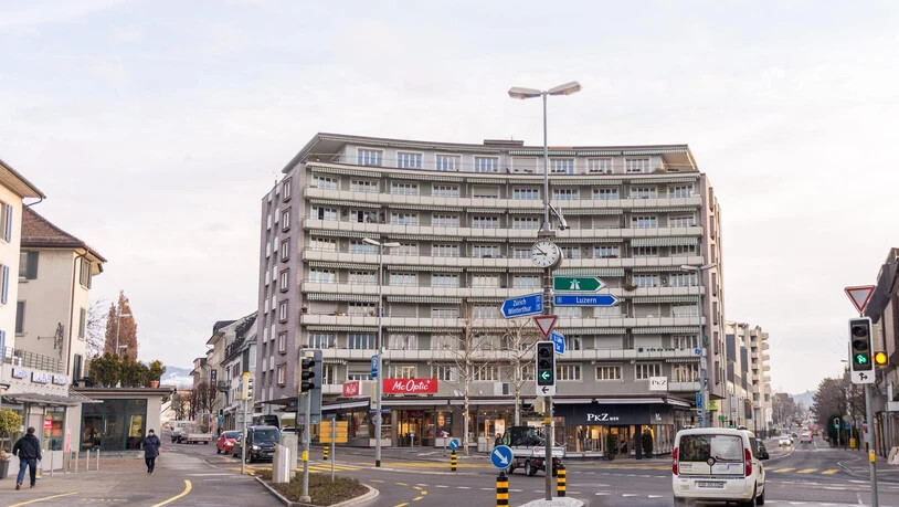 Zurück: Die Uhren am Cityplatz tun wieder ihren Dienst.
