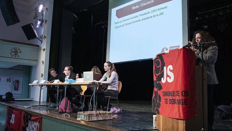 Die Jungsozialisten Schweiz haben an ihrer Jahresversammlung in Bümpliz BE die Nein-Parole zur AHV- und -Steuerreform sowie die Ja-Parole zur Verschärfung des Waffenrechts beschlossen.