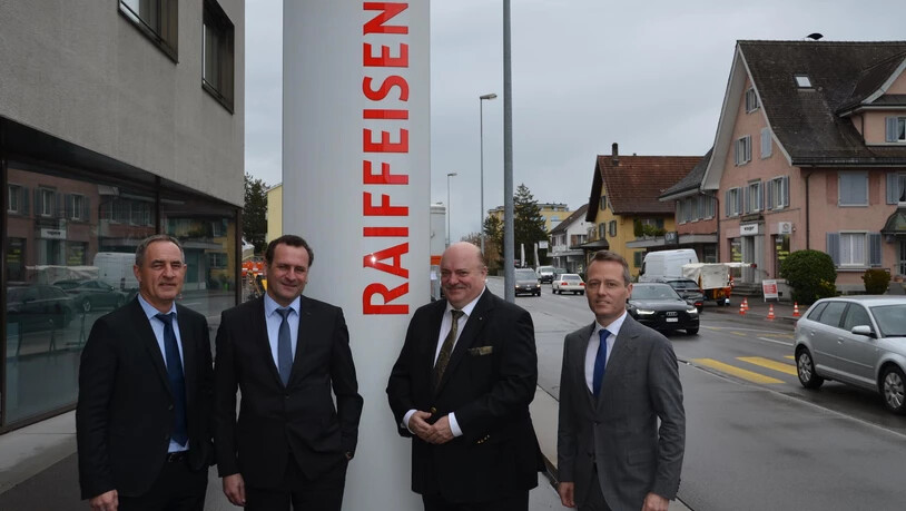 Raiffeisenbanken im Erfolg: Thomas Wick, Marcel Schnider, Rolf Güntensperger und Markus Jäger leiten die Banken (von links).