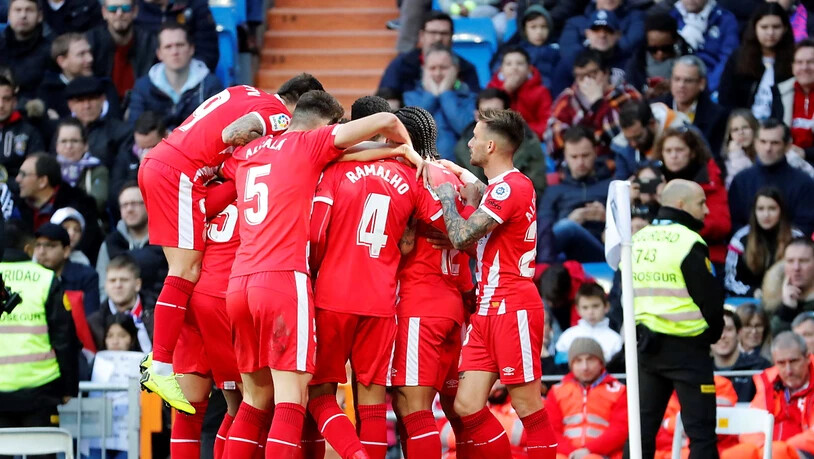 Roter Jubel in Madrid: Die Spieler von Girona feiern hier den Ausgleich