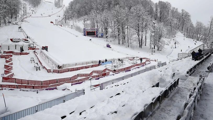Zu viel Schnee in Rosa Chutor: Auch das Super-G-Rennen am Sonntag muss abgeblasen werden