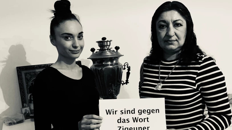 Ein Bild der Foto-Aktion, mit der Schweizer Sinti und Roma klarstellen, dass der Begriff "Zigeuner" nicht mehr benutzt werden soll.