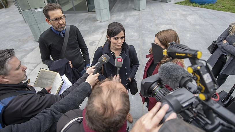 Grosses Medieninteresse für die ehemalige Zuger Politikerin Jolanda Spiess-Hegglin: Sie hat vor dem Zuger Kantonsgericht eine Entschuldigung vom "Blick" verlangt, der durch seine Berichterstattung ihre Persönlichkeit verletzt haben soll.